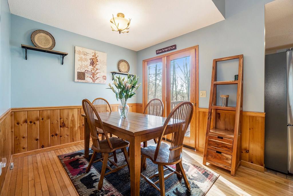 324 Walnut Mountain Rd