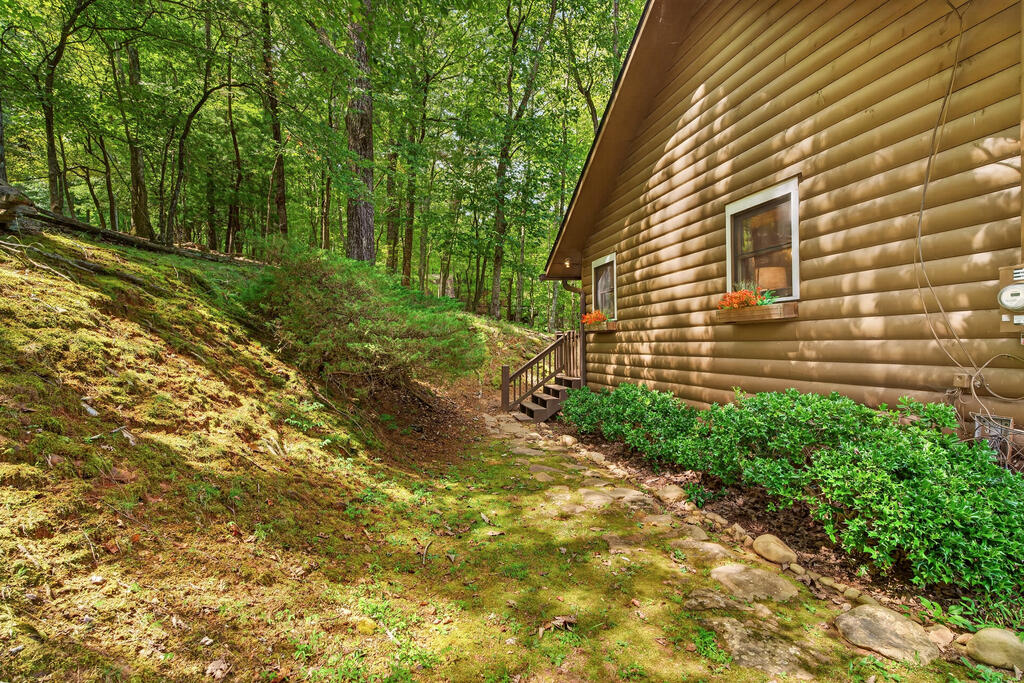778 Walnut Mountain Road