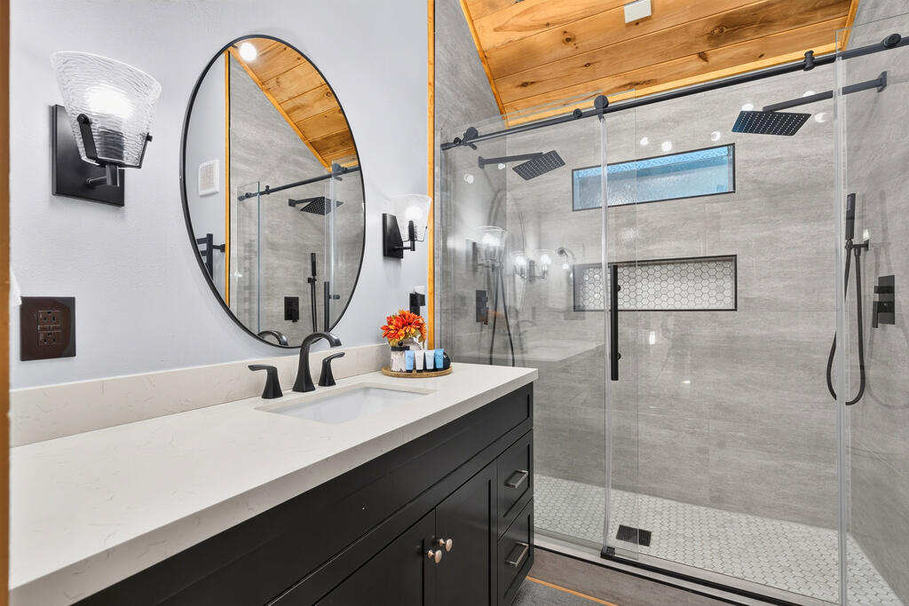 778 Walnut Mountain Road