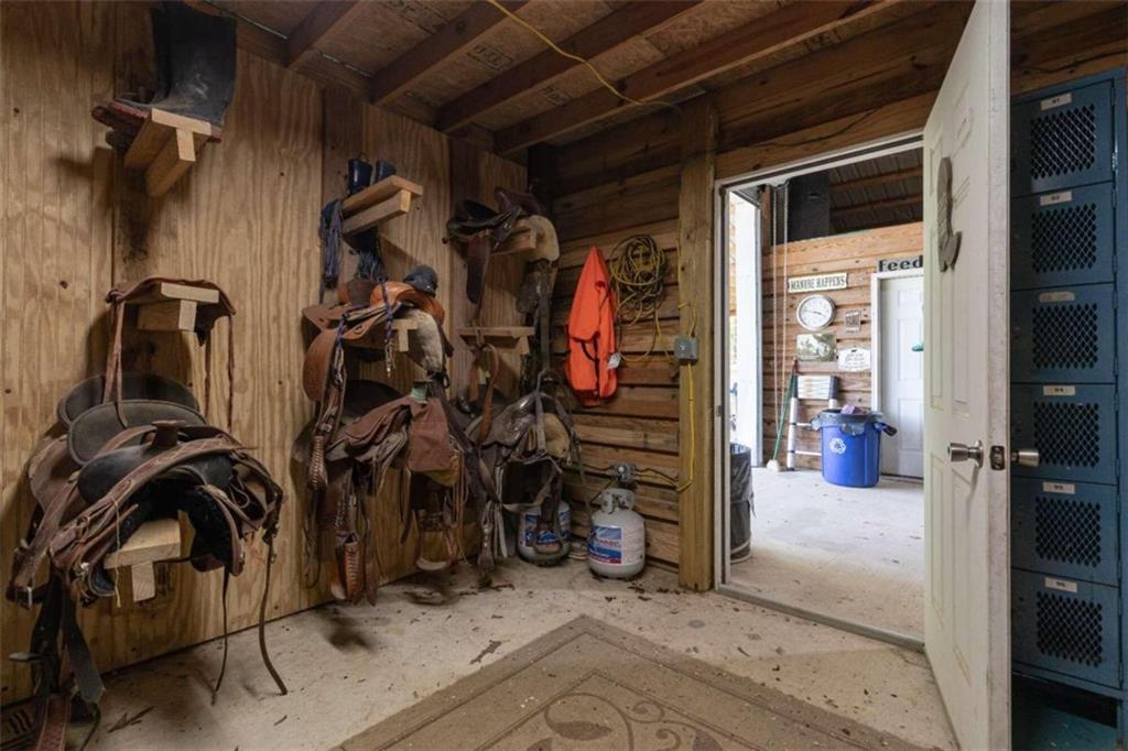 417 County Line Road