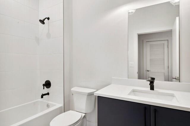 112 Rogers Street NE Unit 407