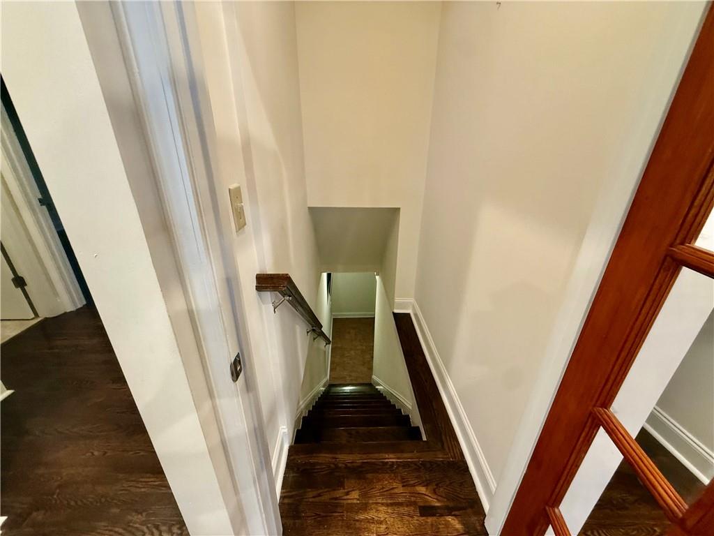 213 Lansdowne Avenue