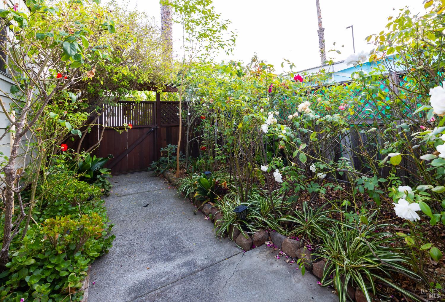 275 Carlsbad Court