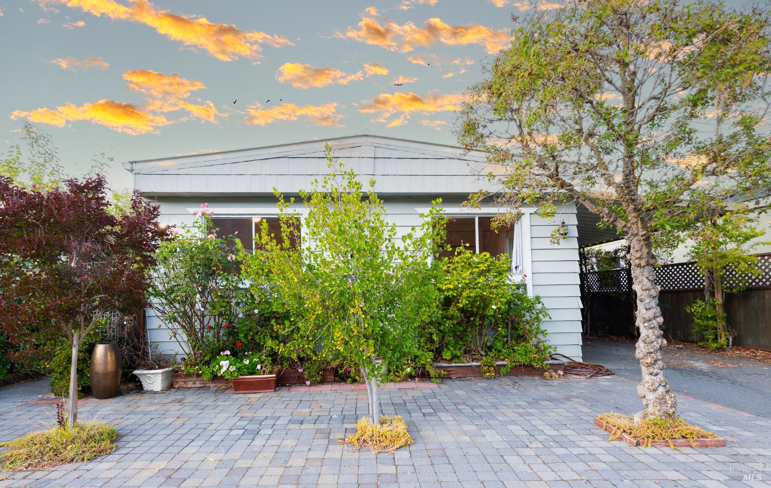 275 Carlsbad Court