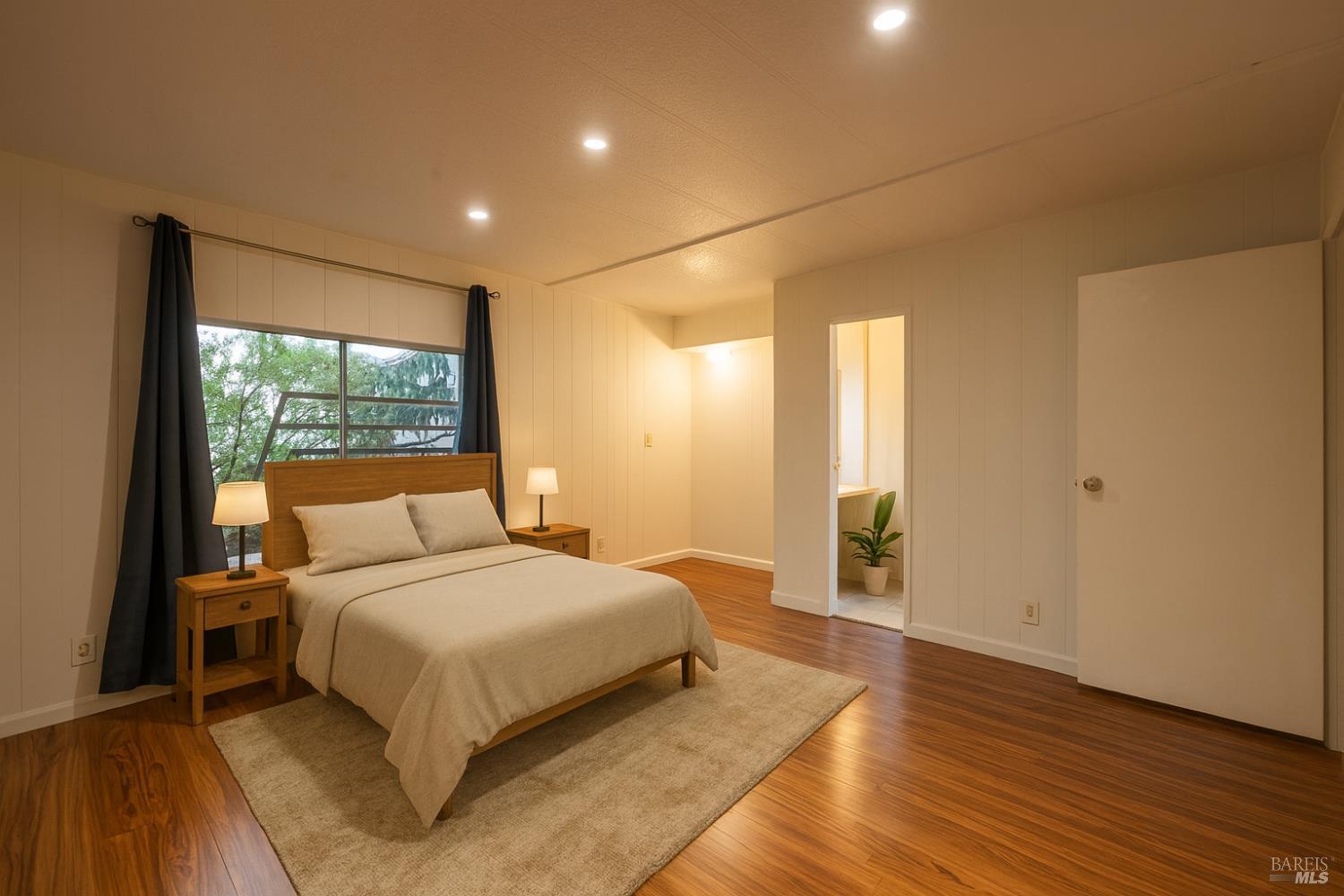275 Carlsbad Court