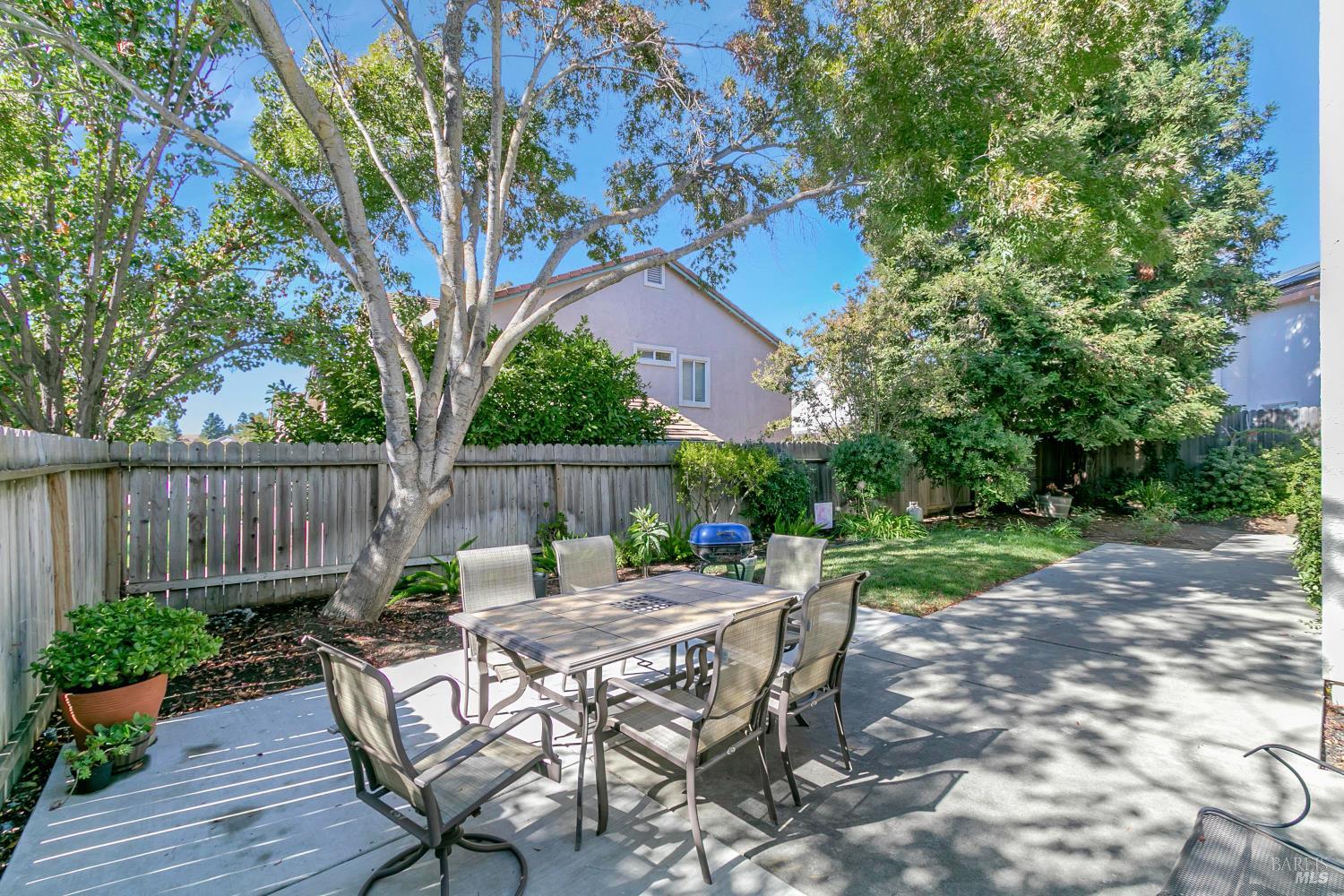 3257 Vista Del Lago Way