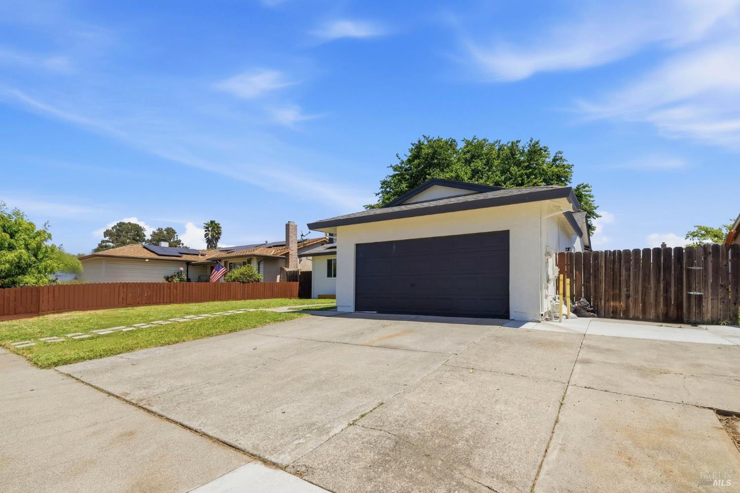 825 Spoonbill Lane
