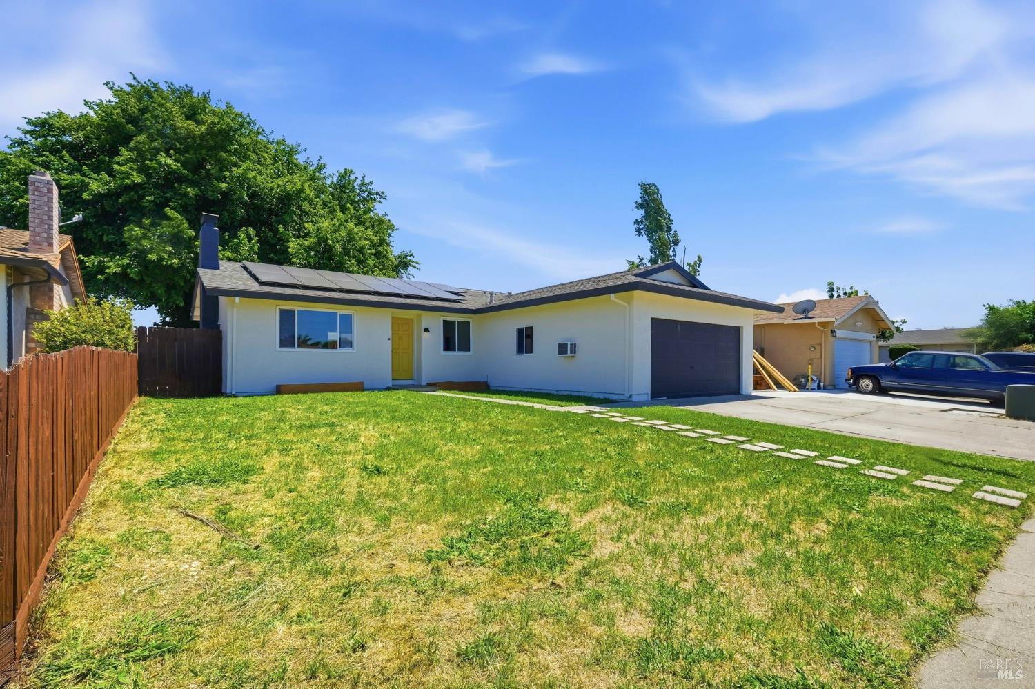 825 Spoonbill Lane