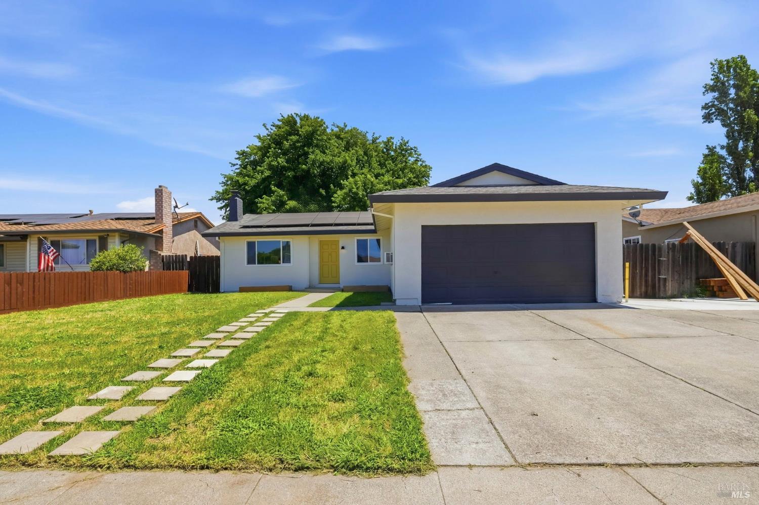 825 Spoonbill Lane
