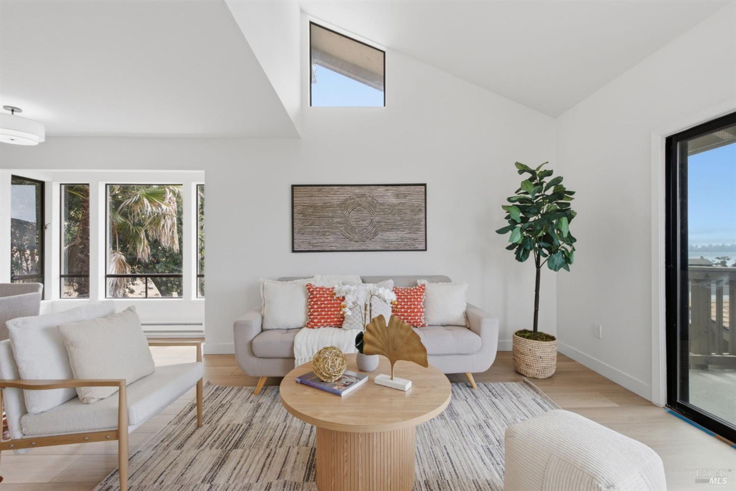 80 Marinero Circle