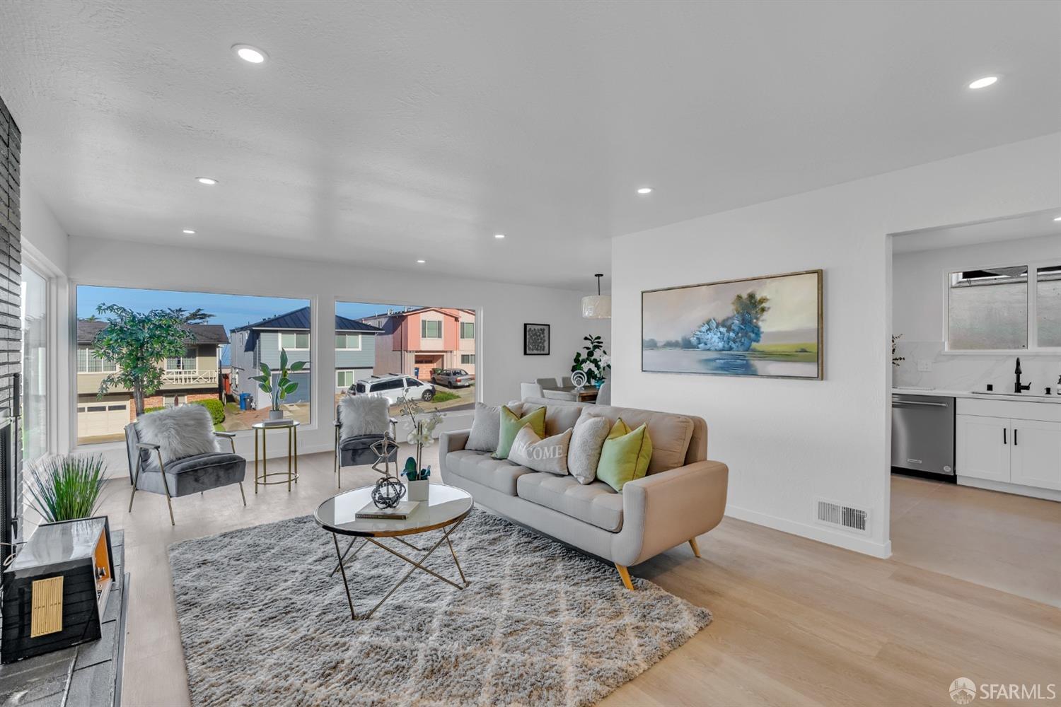 1 Gateway Drive