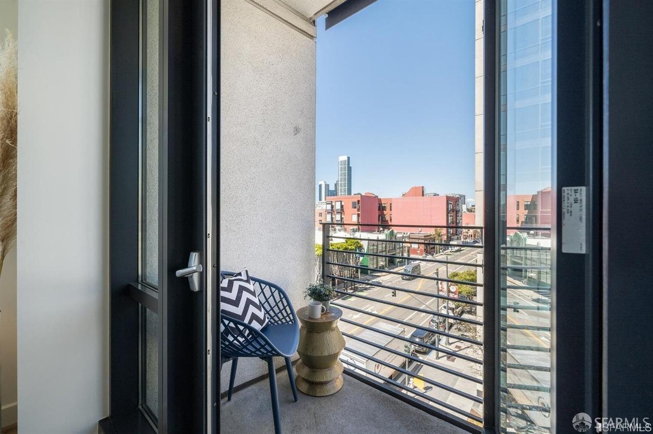 260 King Street # 501