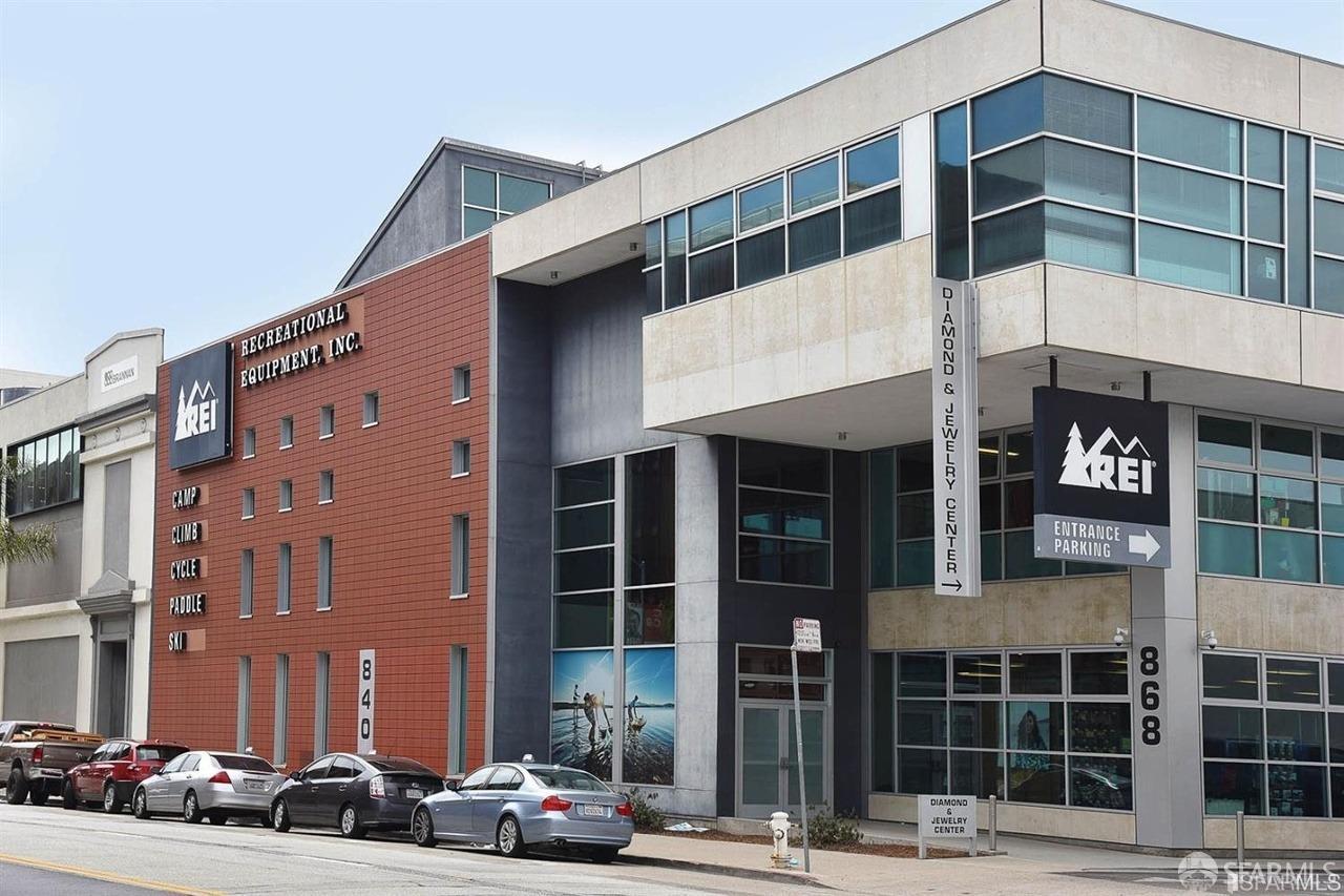 260 King Street # 501