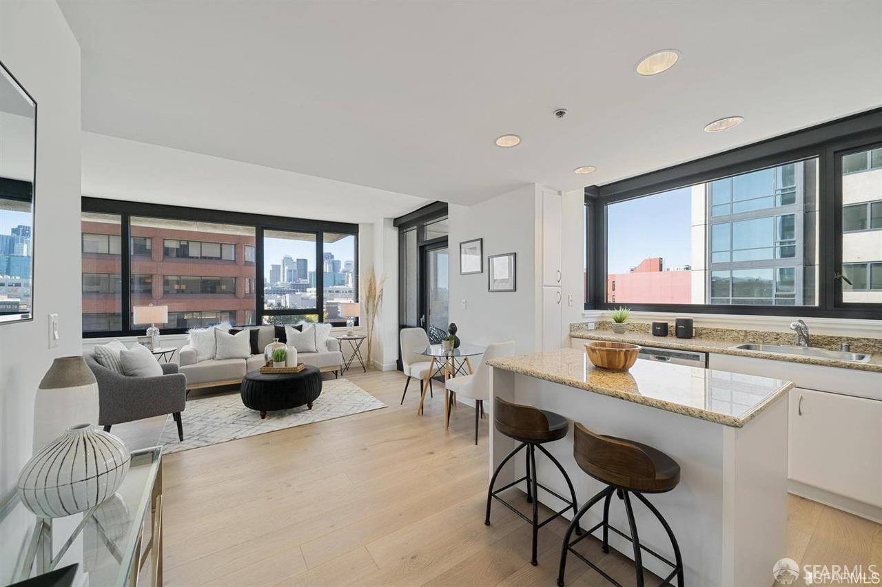 260 King Street # 501