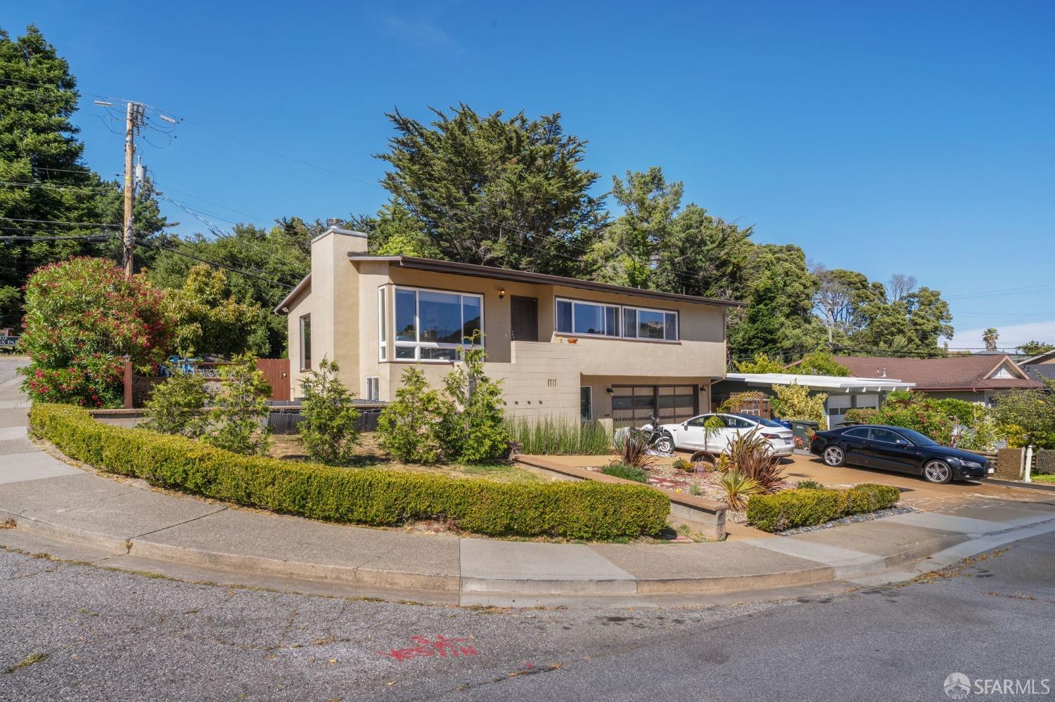 1026 Helen Drive