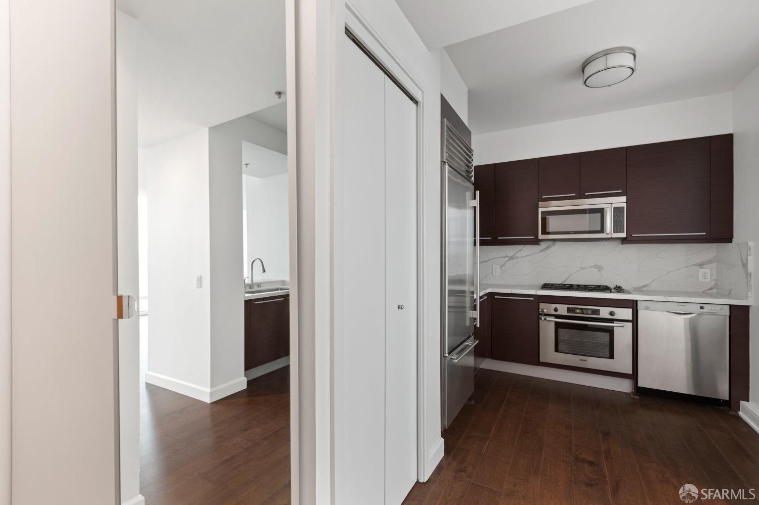 425 1st Street # 2804