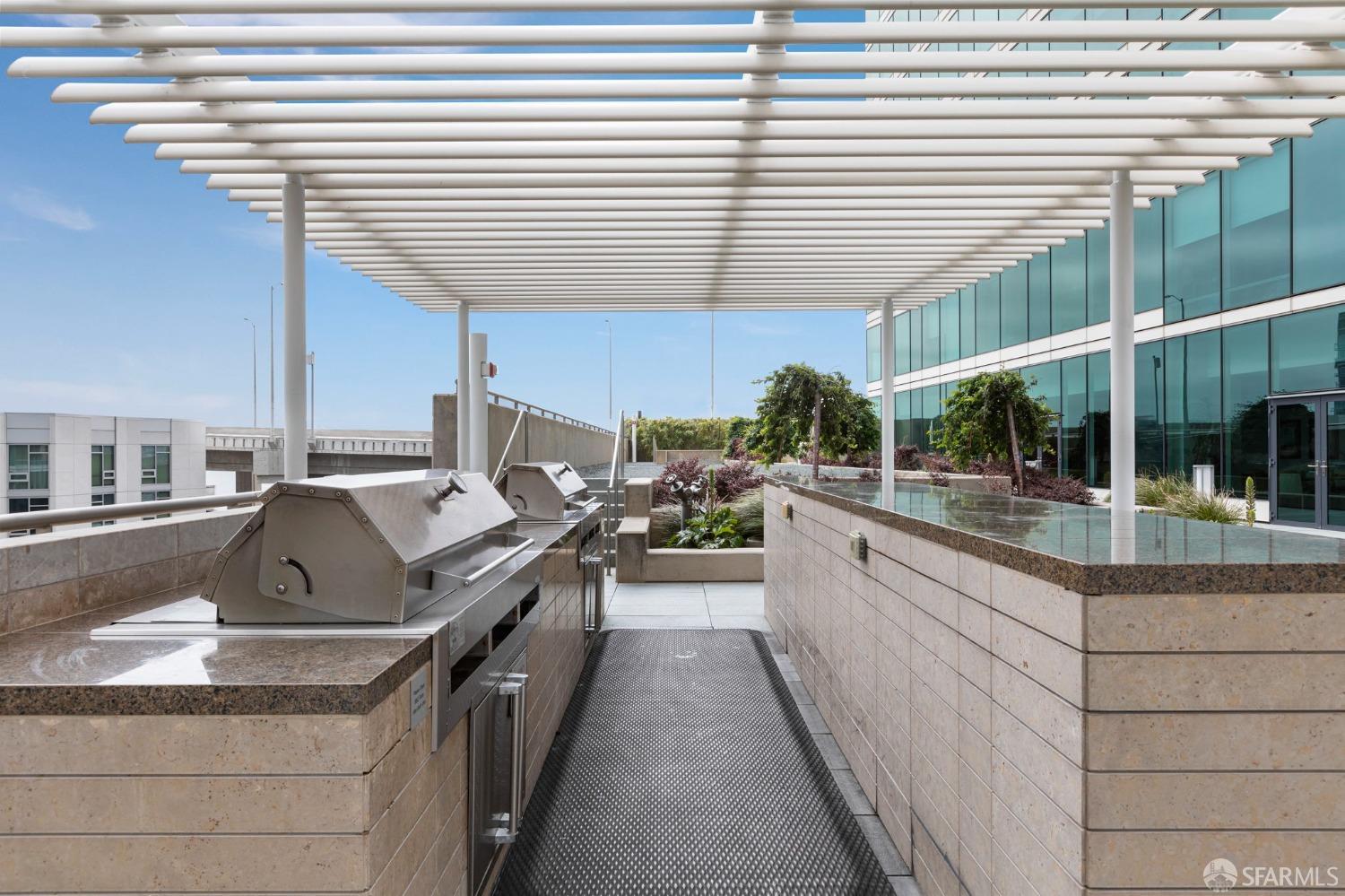 425 1st Street # 2804