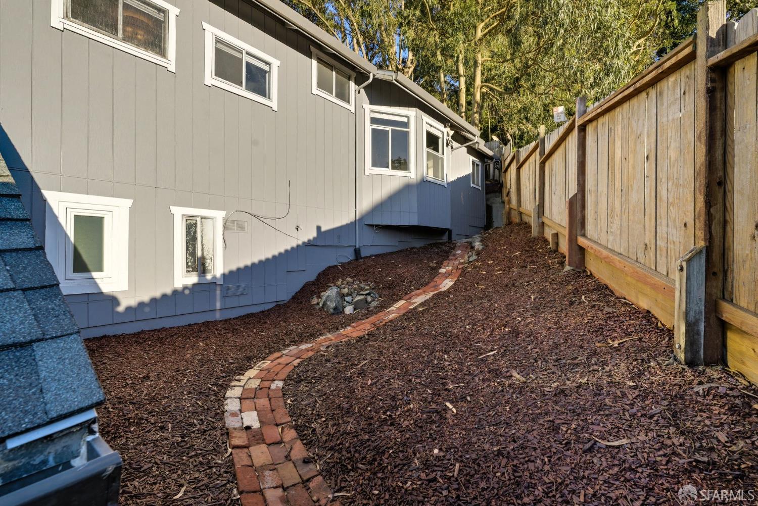 395 Frankfort Street