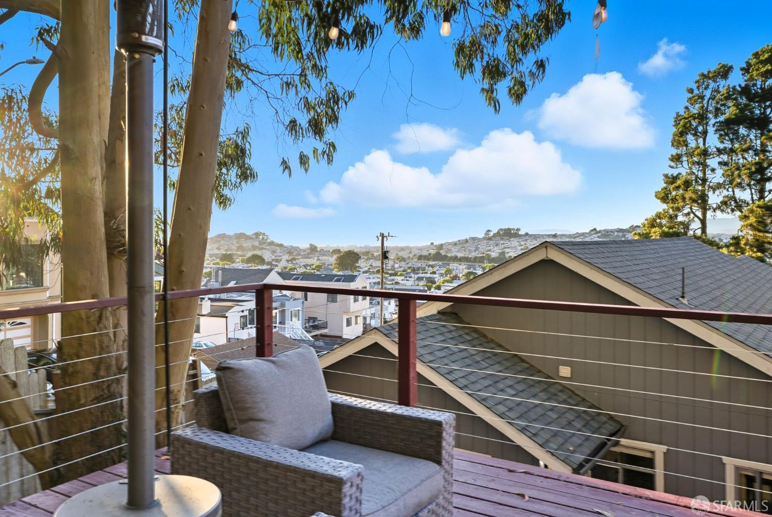 395 Frankfort Street