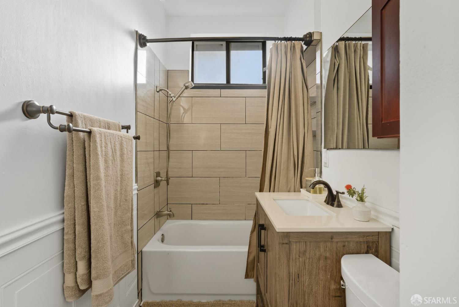 395 Frankfort Street