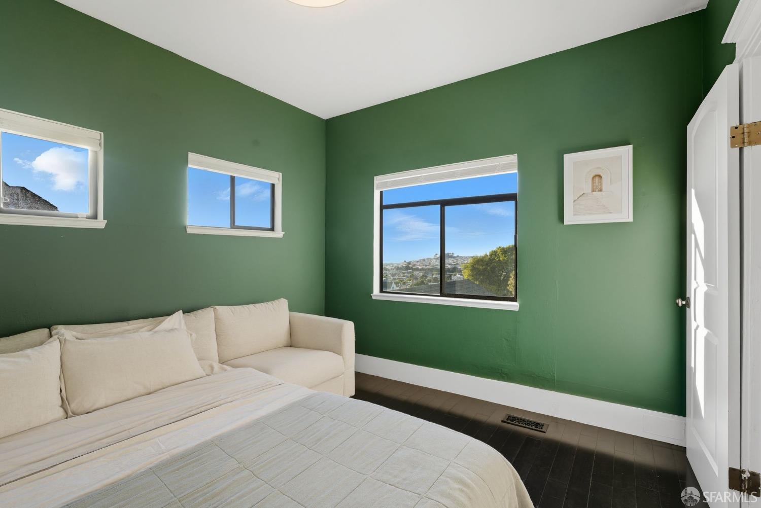 395 Frankfort Street