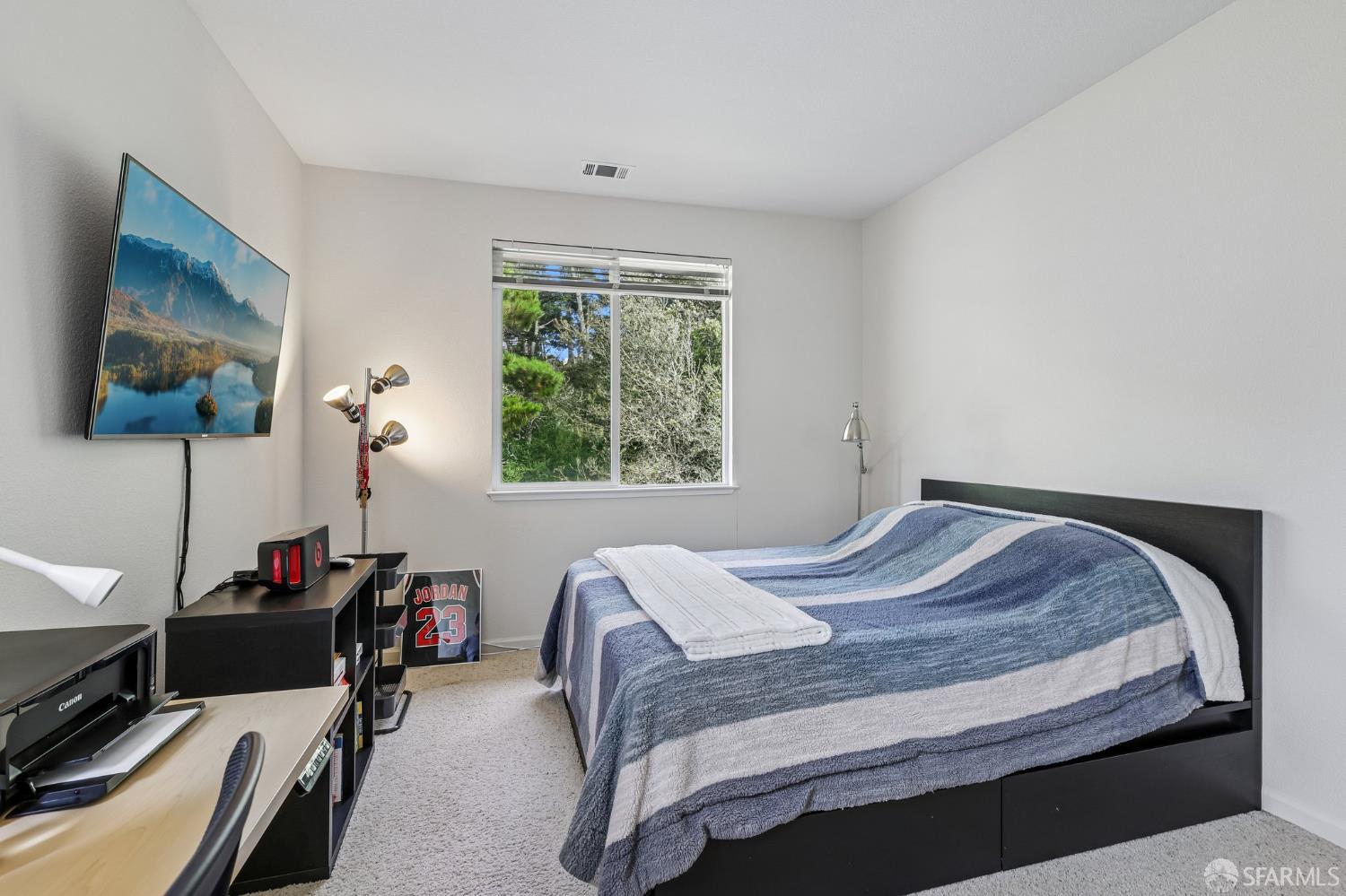 356 View Point Court