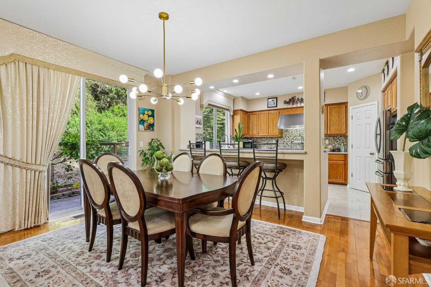 356 View Point Court