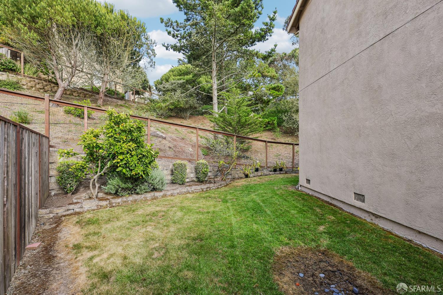 356 View Point Court