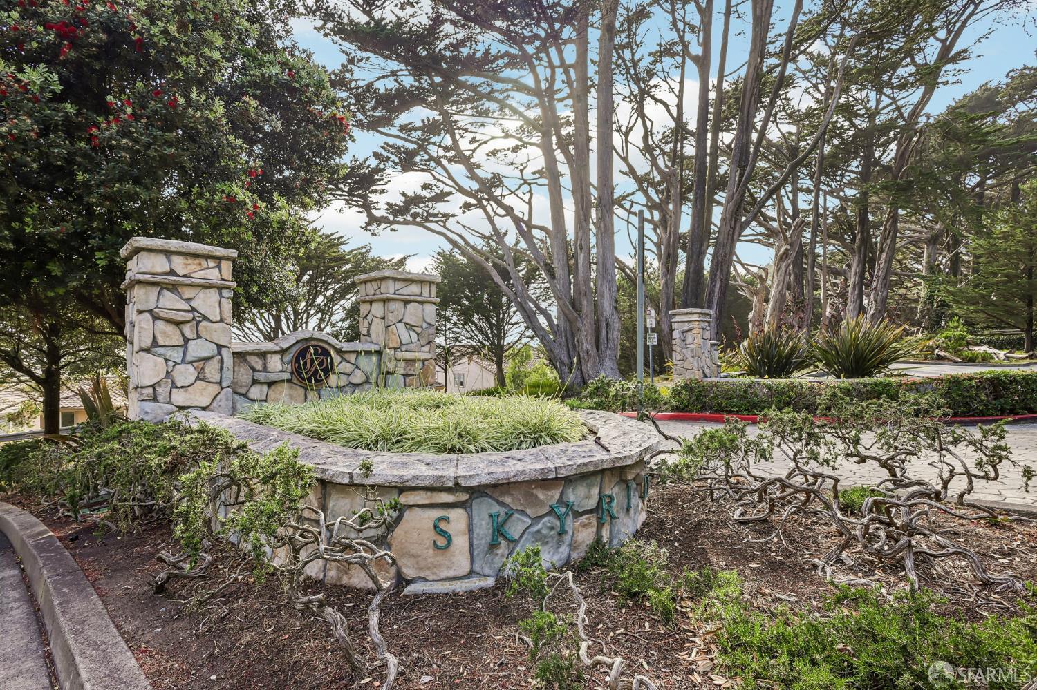 356 View Point Court