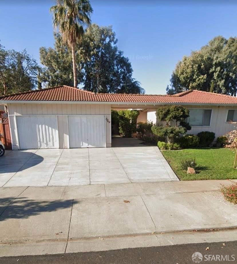 5567 Thornwood Drive
