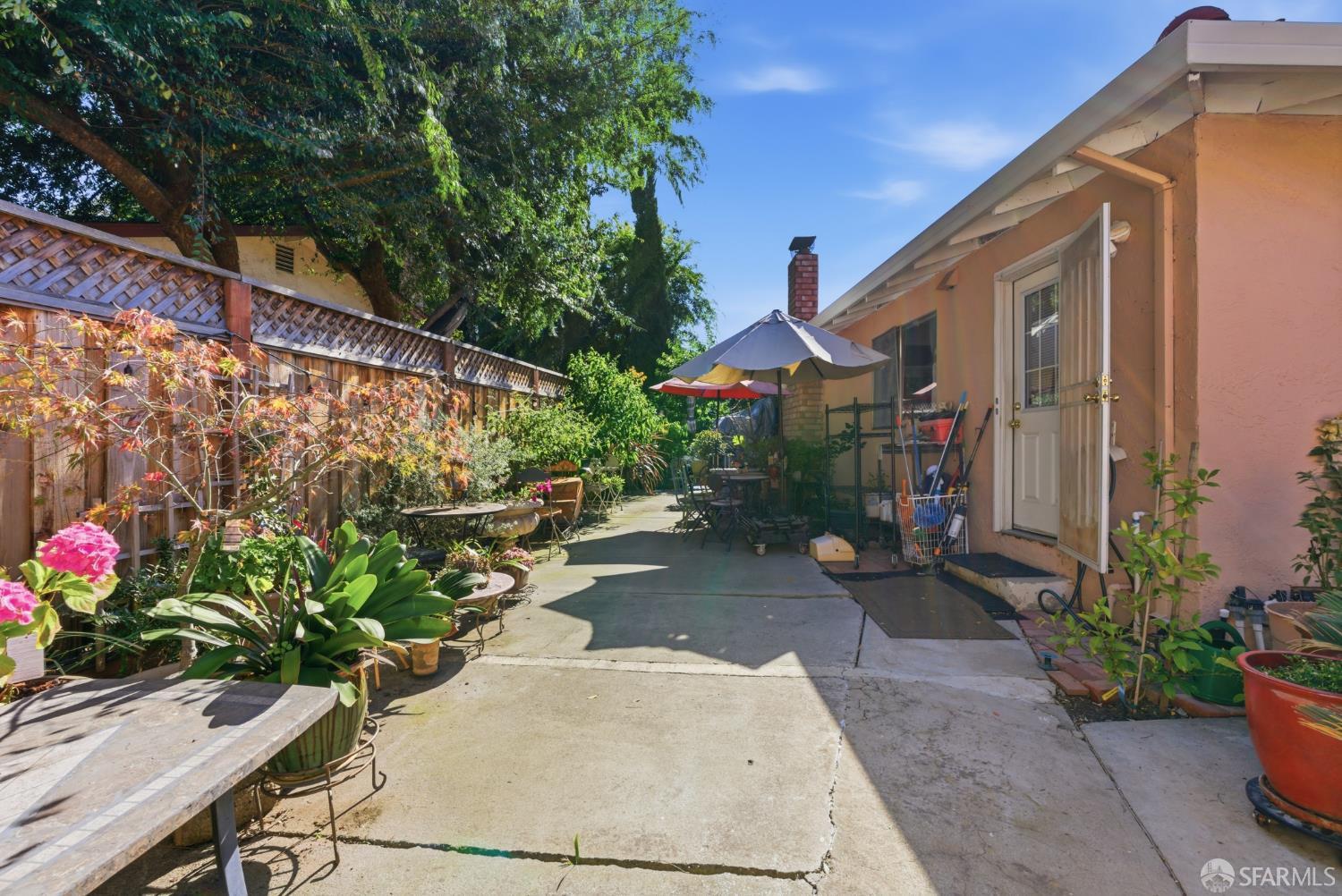 5567 Thornwood Drive