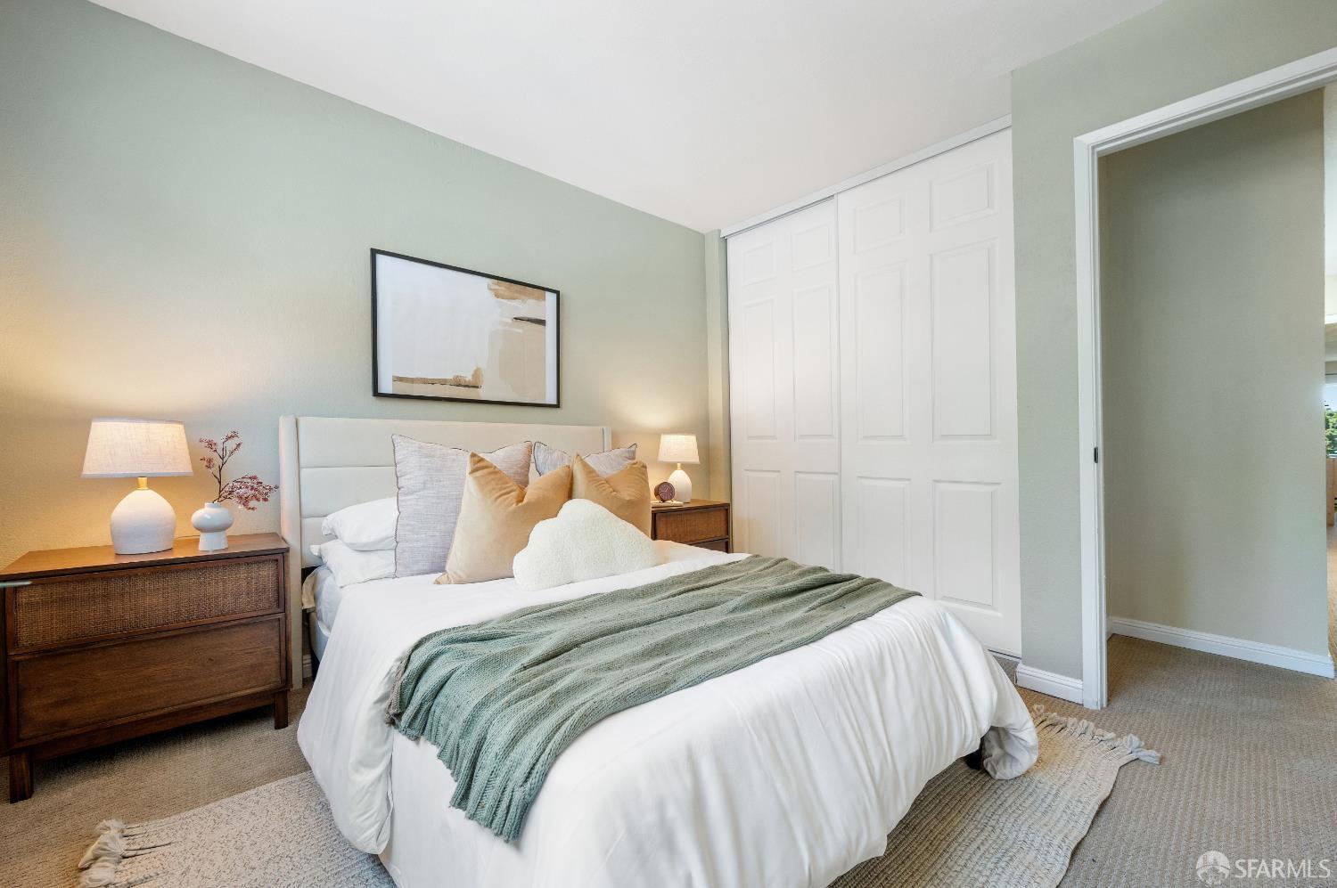 2657 Kentworth Way