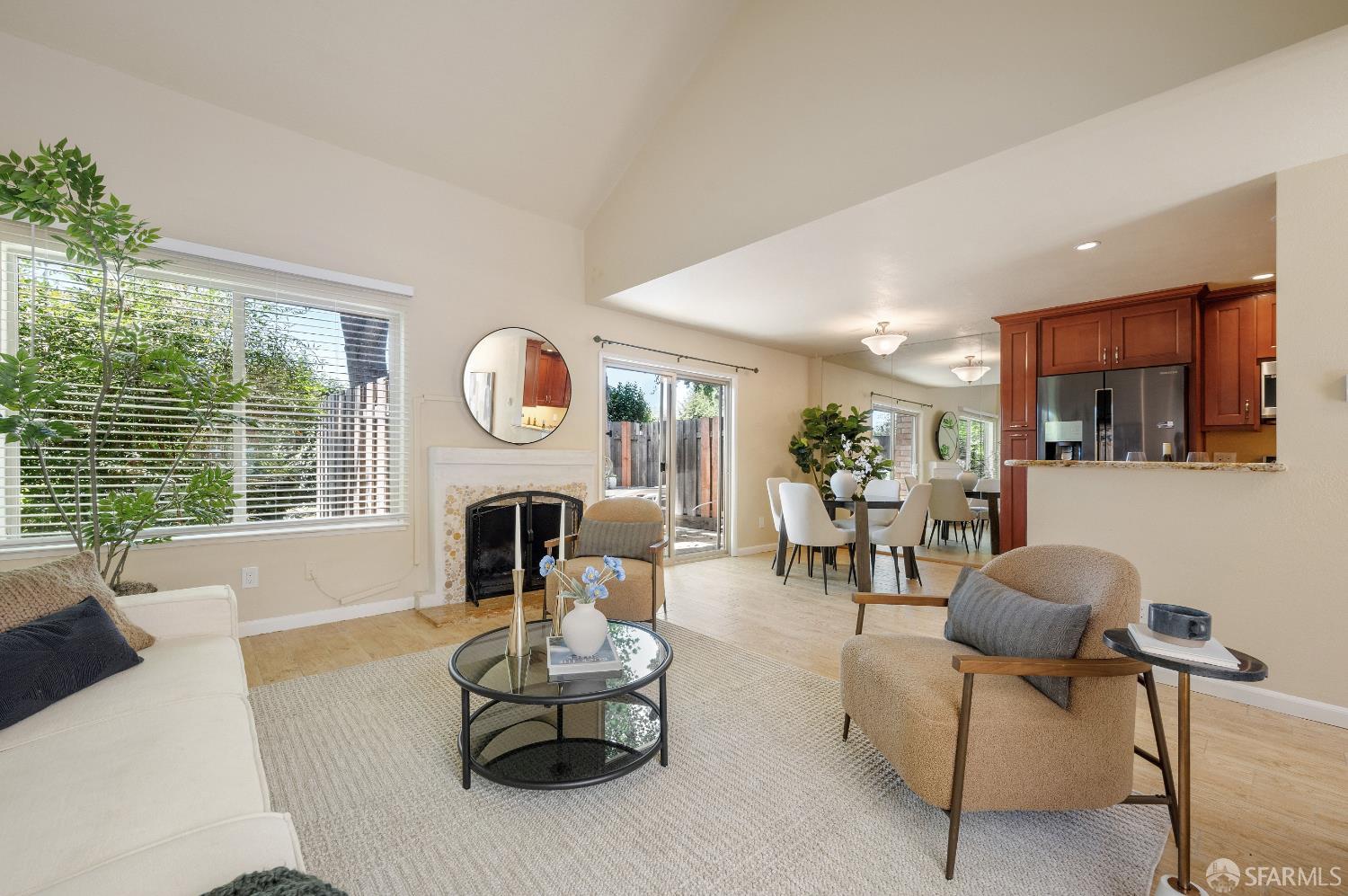 2657 Kentworth Way