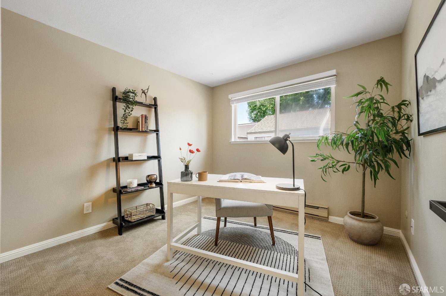 2657 Kentworth Way