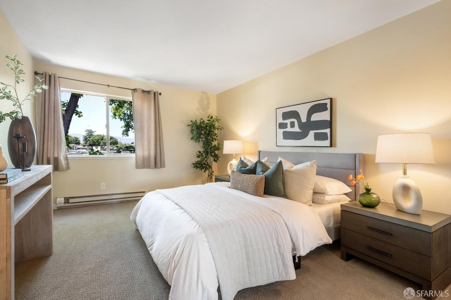 2657 Kentworth Way