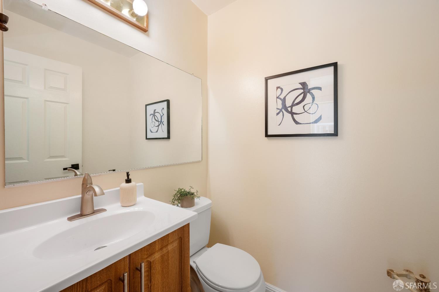 2657 Kentworth Way