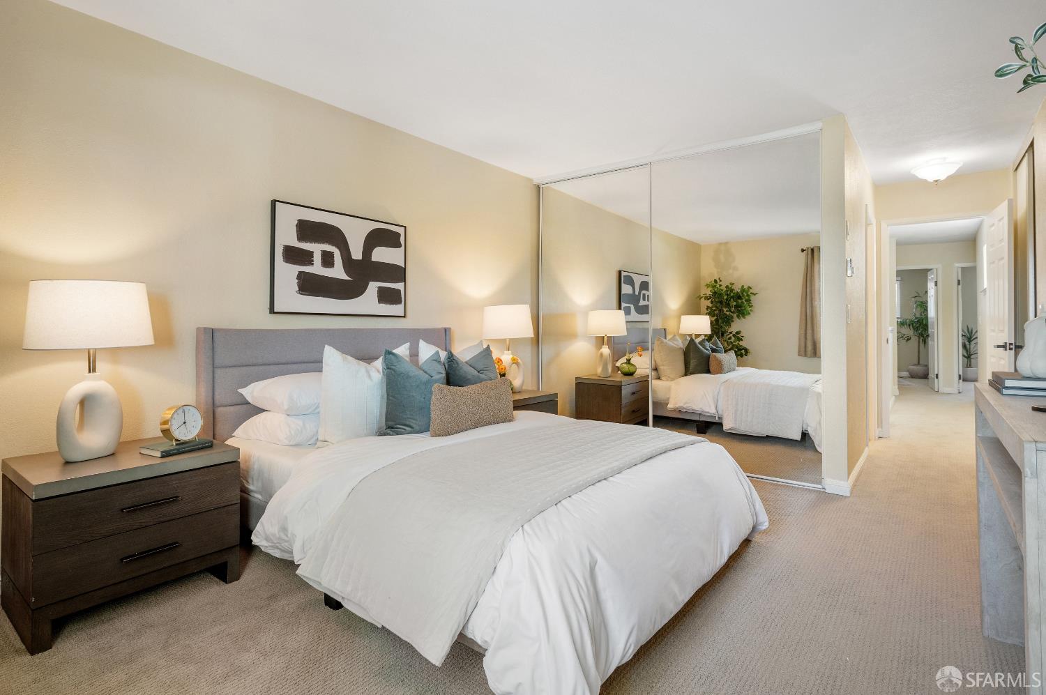 2657 Kentworth Way