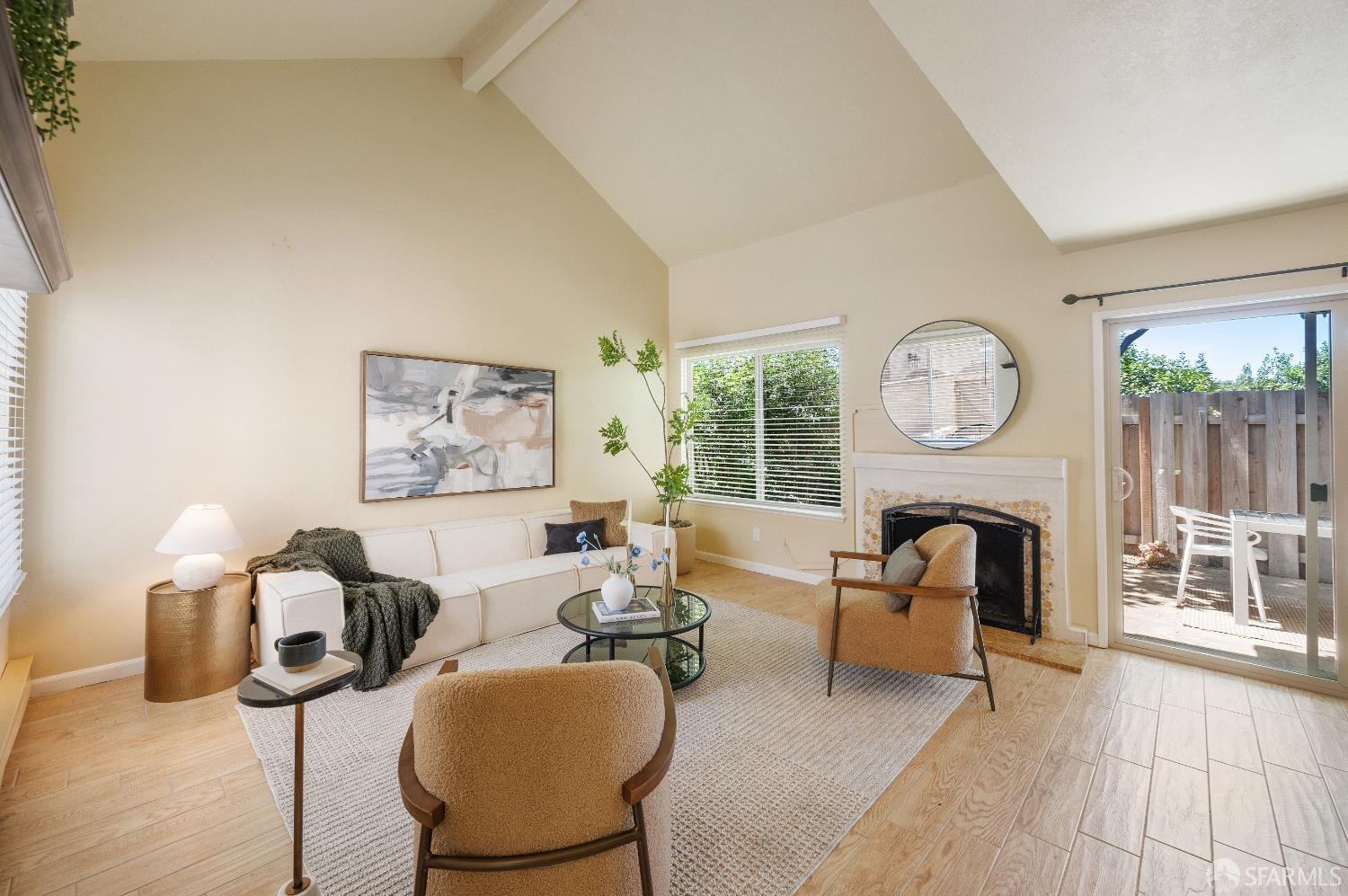 2657 Kentworth Way