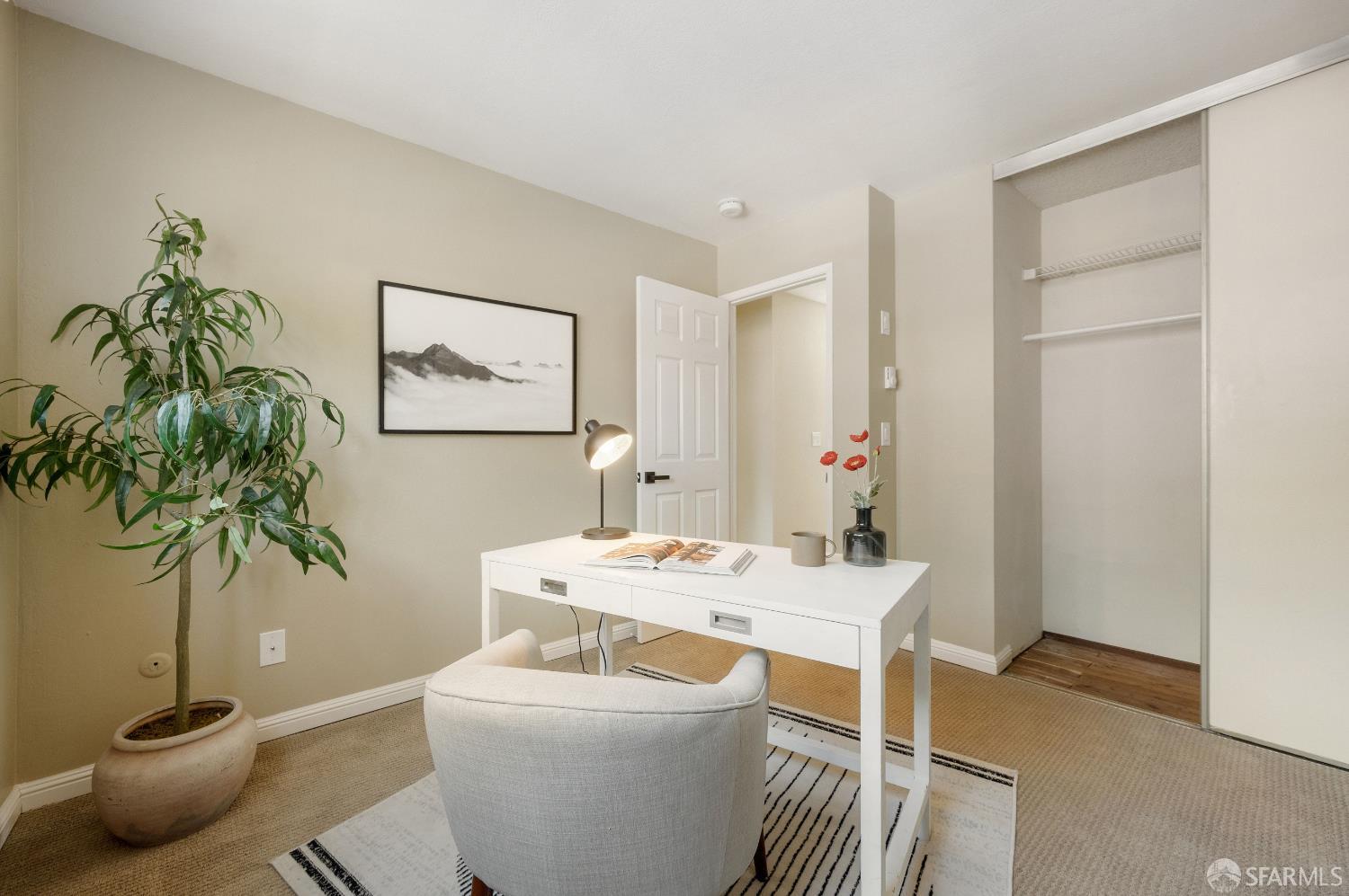 2657 Kentworth Way