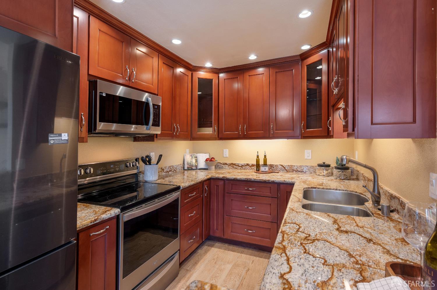 2657 Kentworth Way