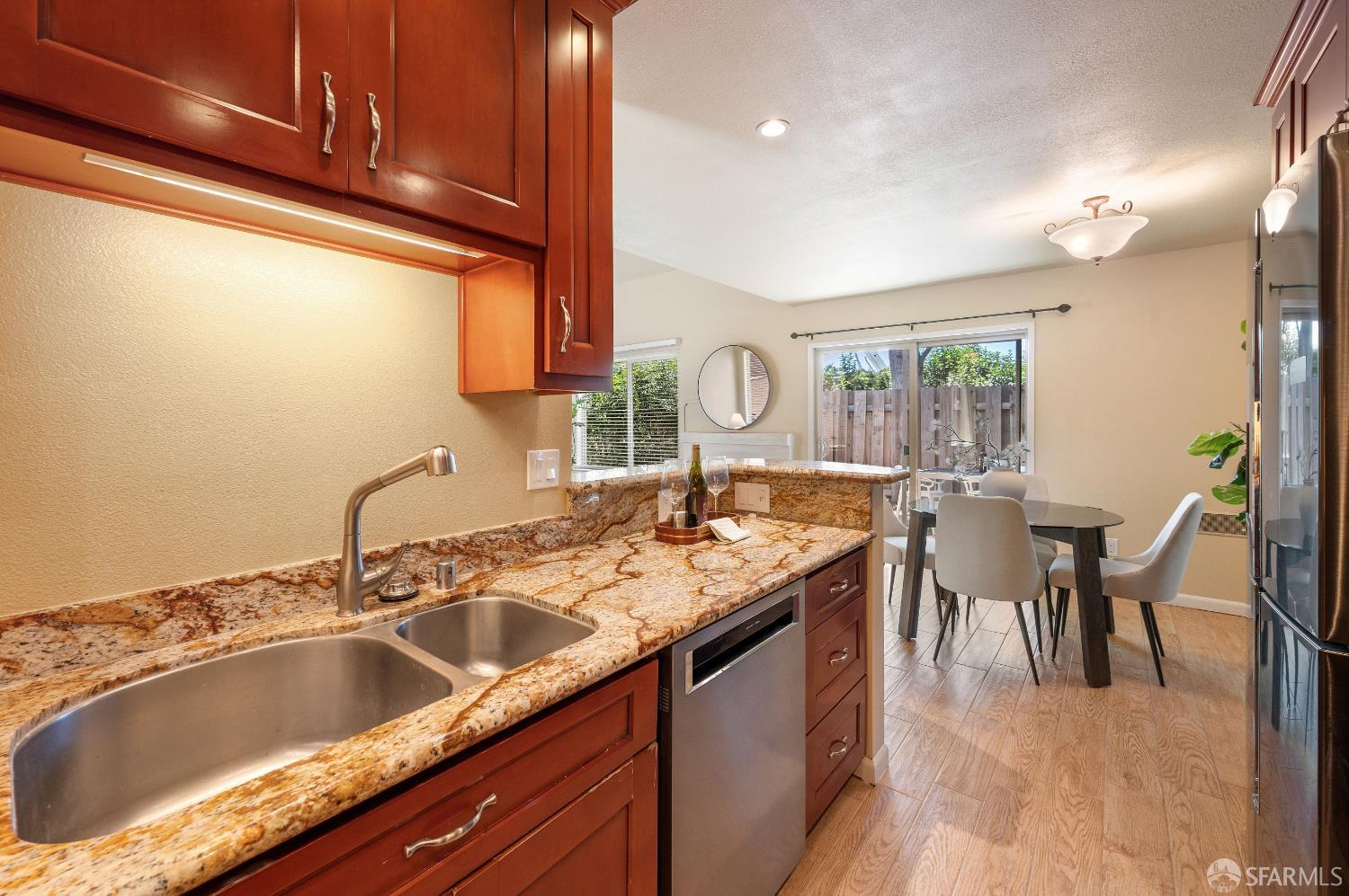 2657 Kentworth Way