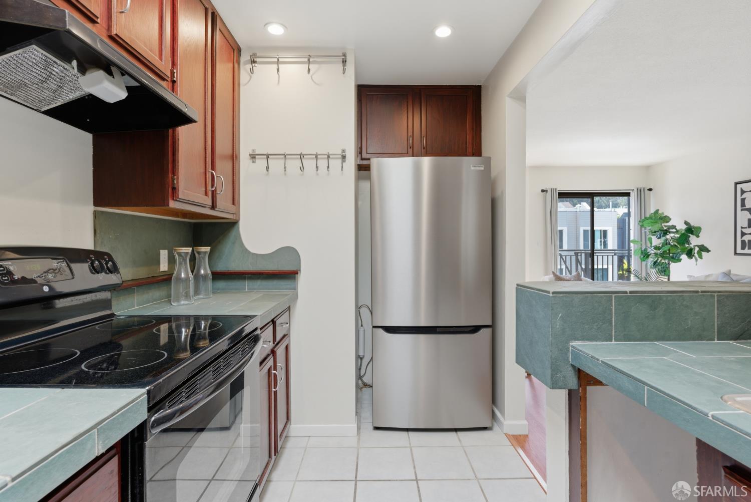1360 9th Avenue # 13