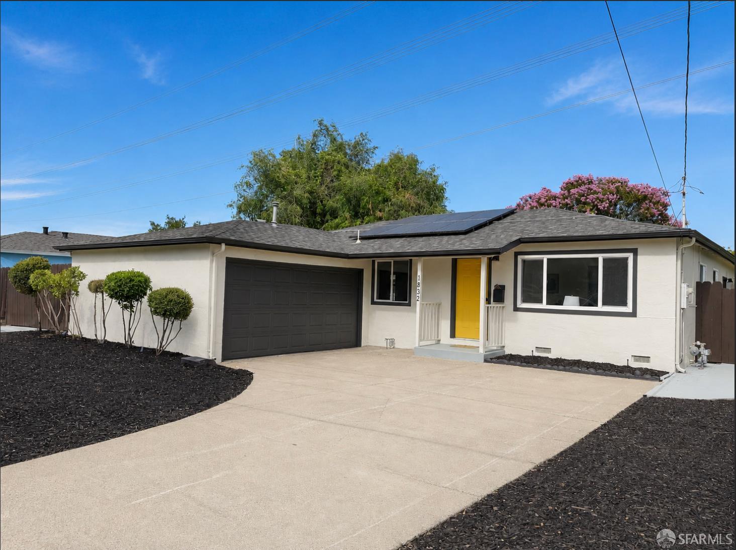1832 Redwood Drive