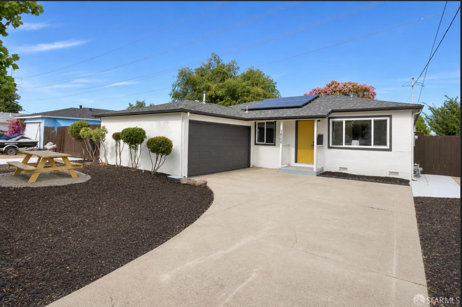 1832 Redwood Drive