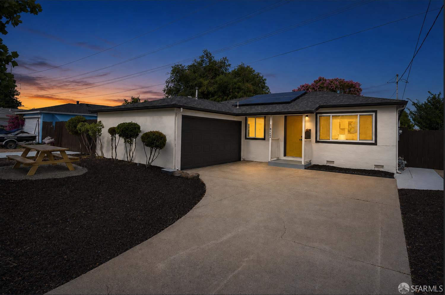 1832 Redwood Drive