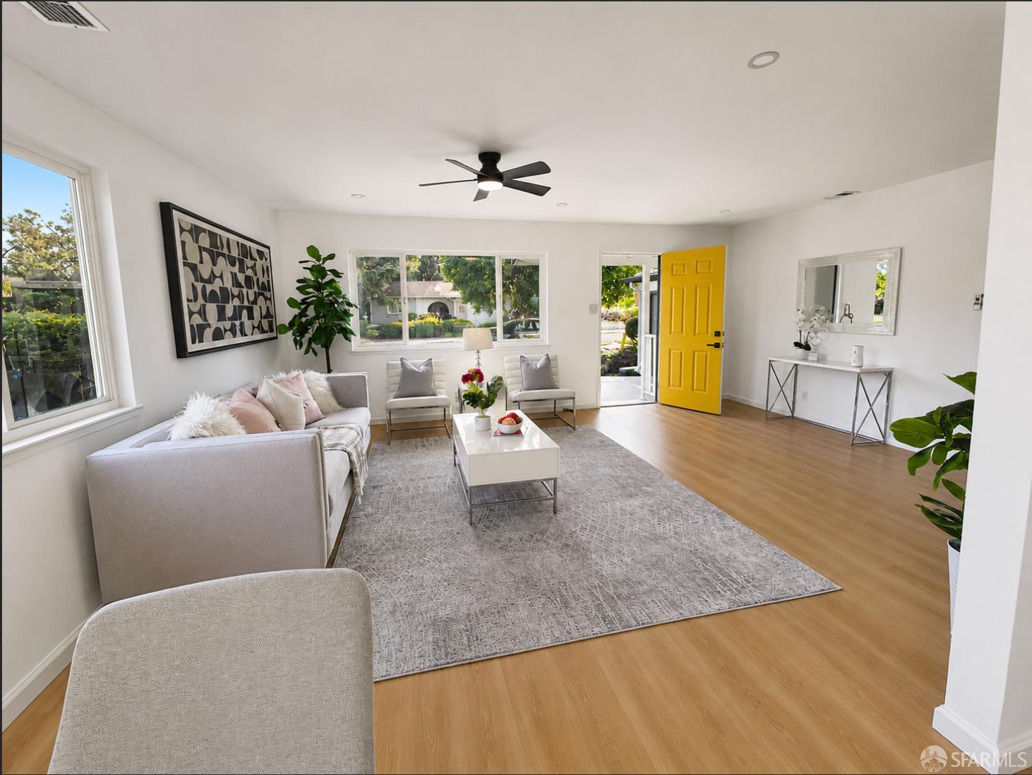 1832 Redwood Drive