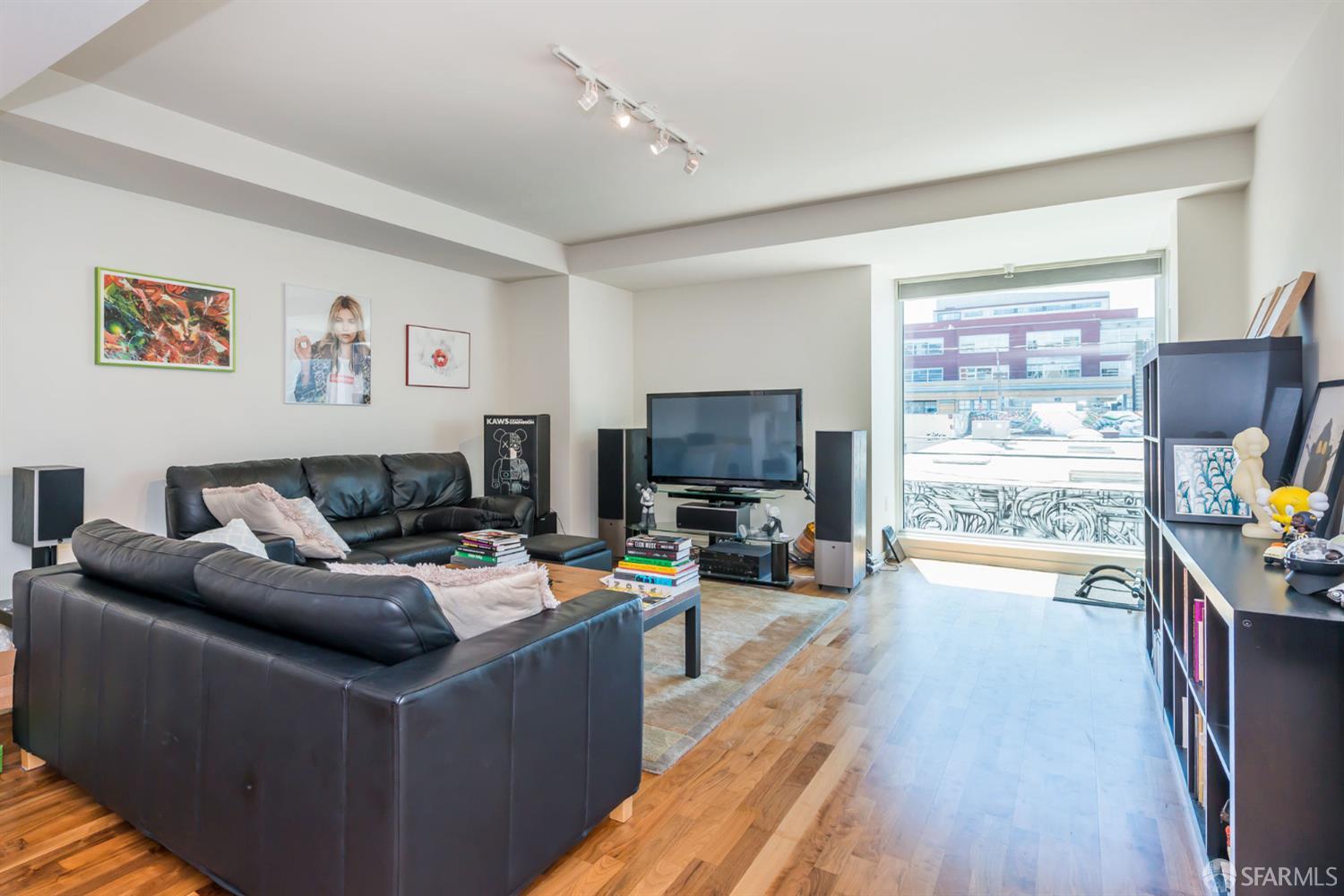 555 4th Street # 303