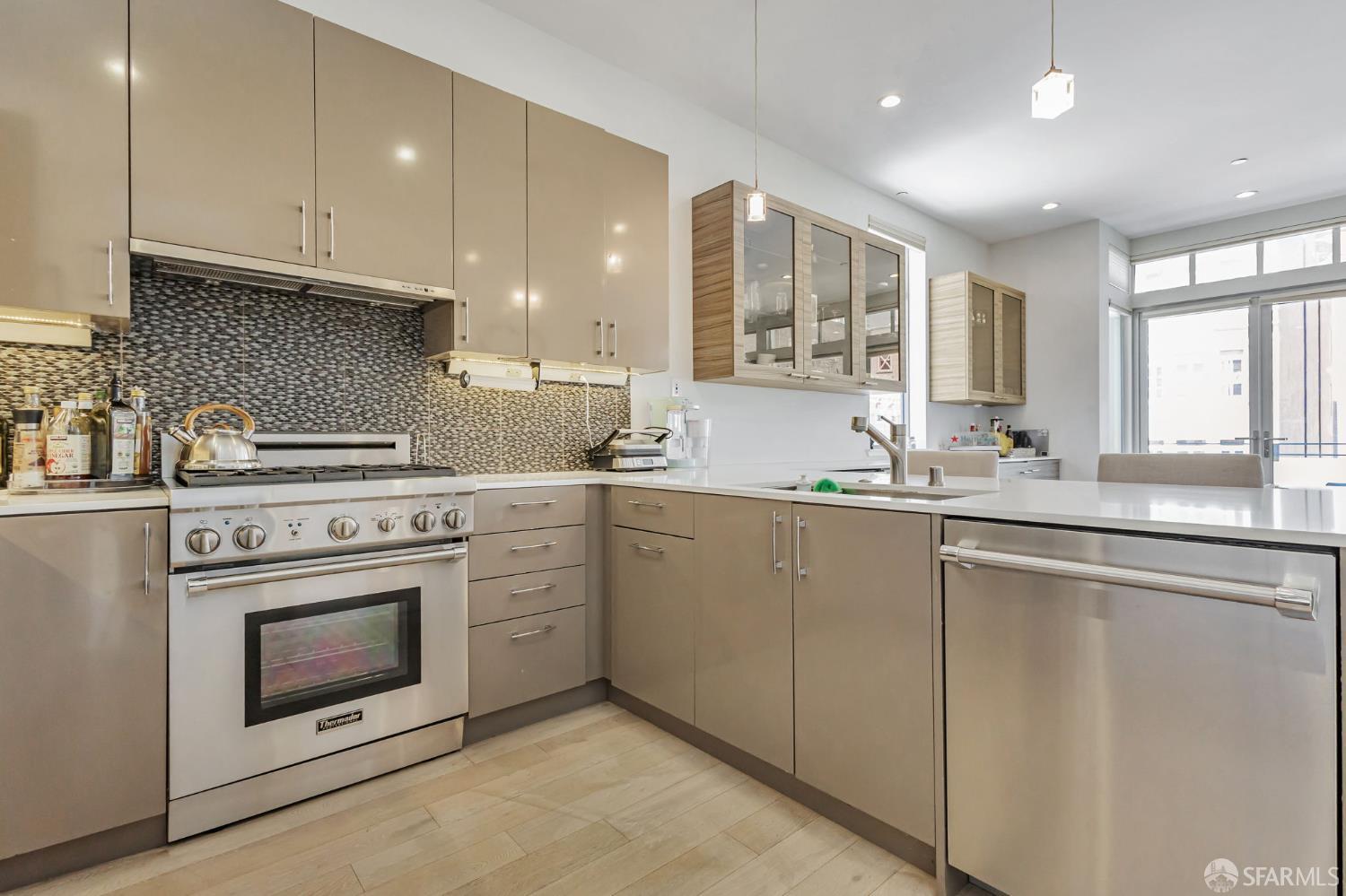 989 Sutter Street # 2