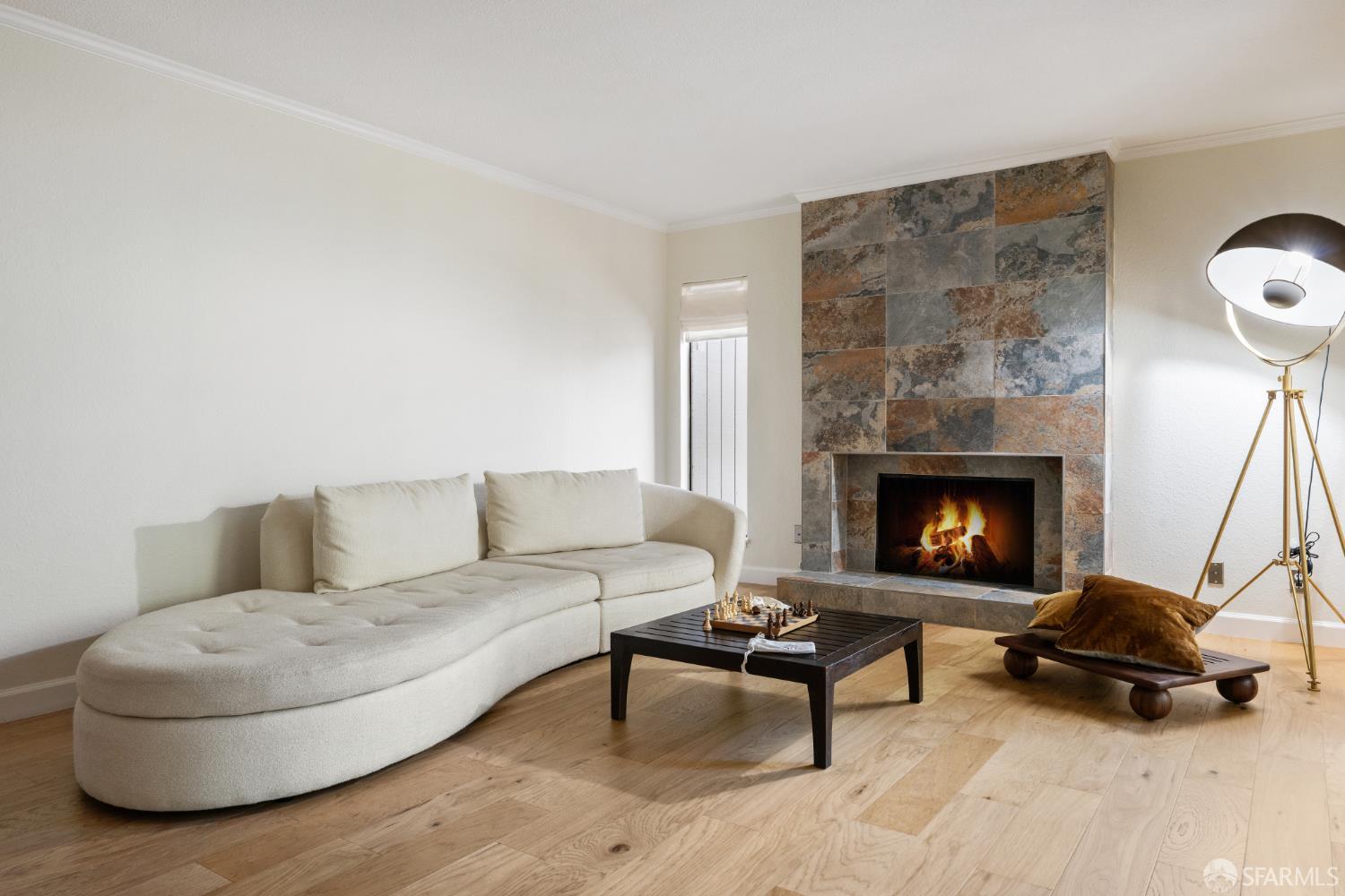 3352 La Mesa Drive # 6