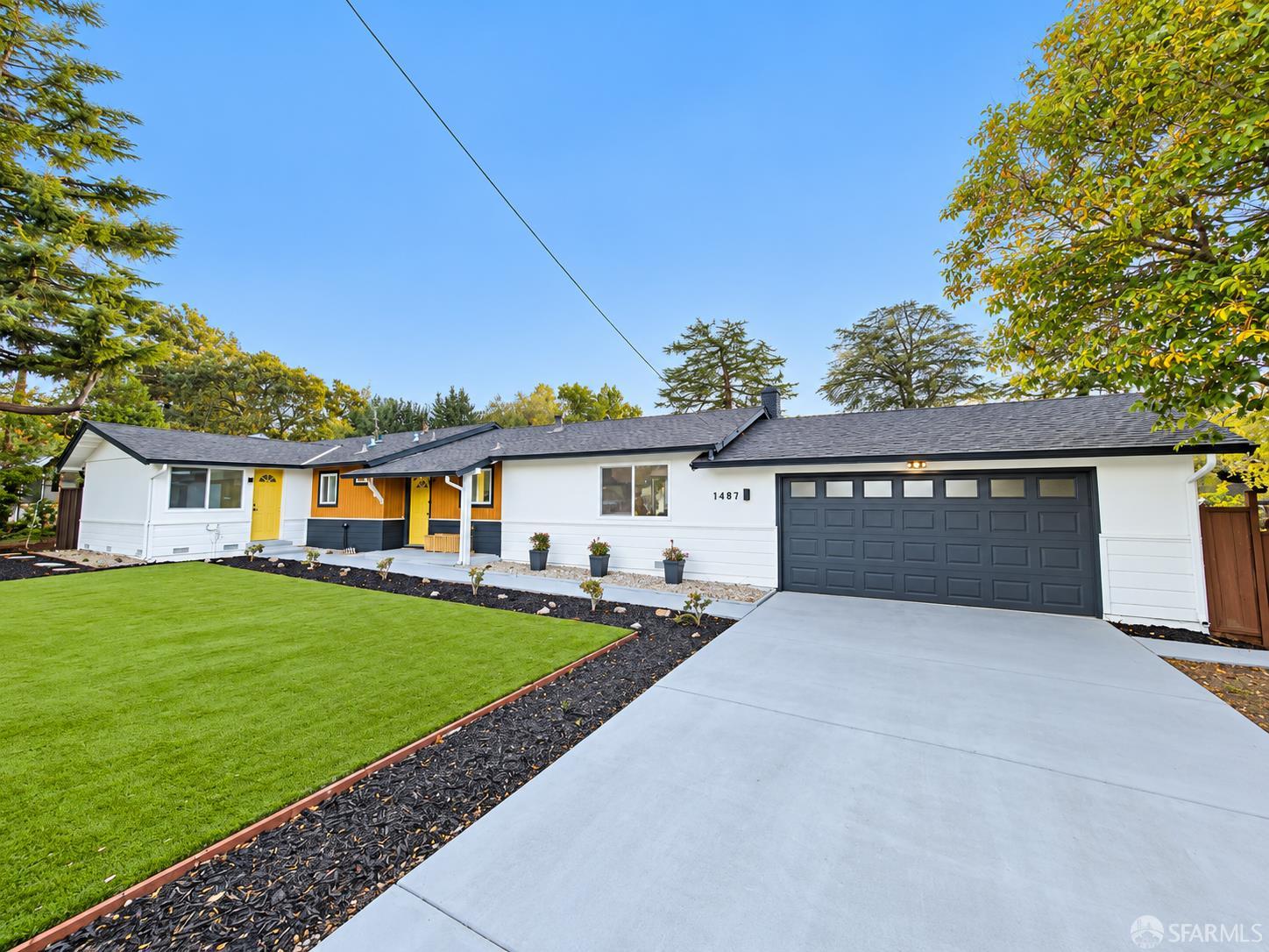 1487 El Camino Drive
